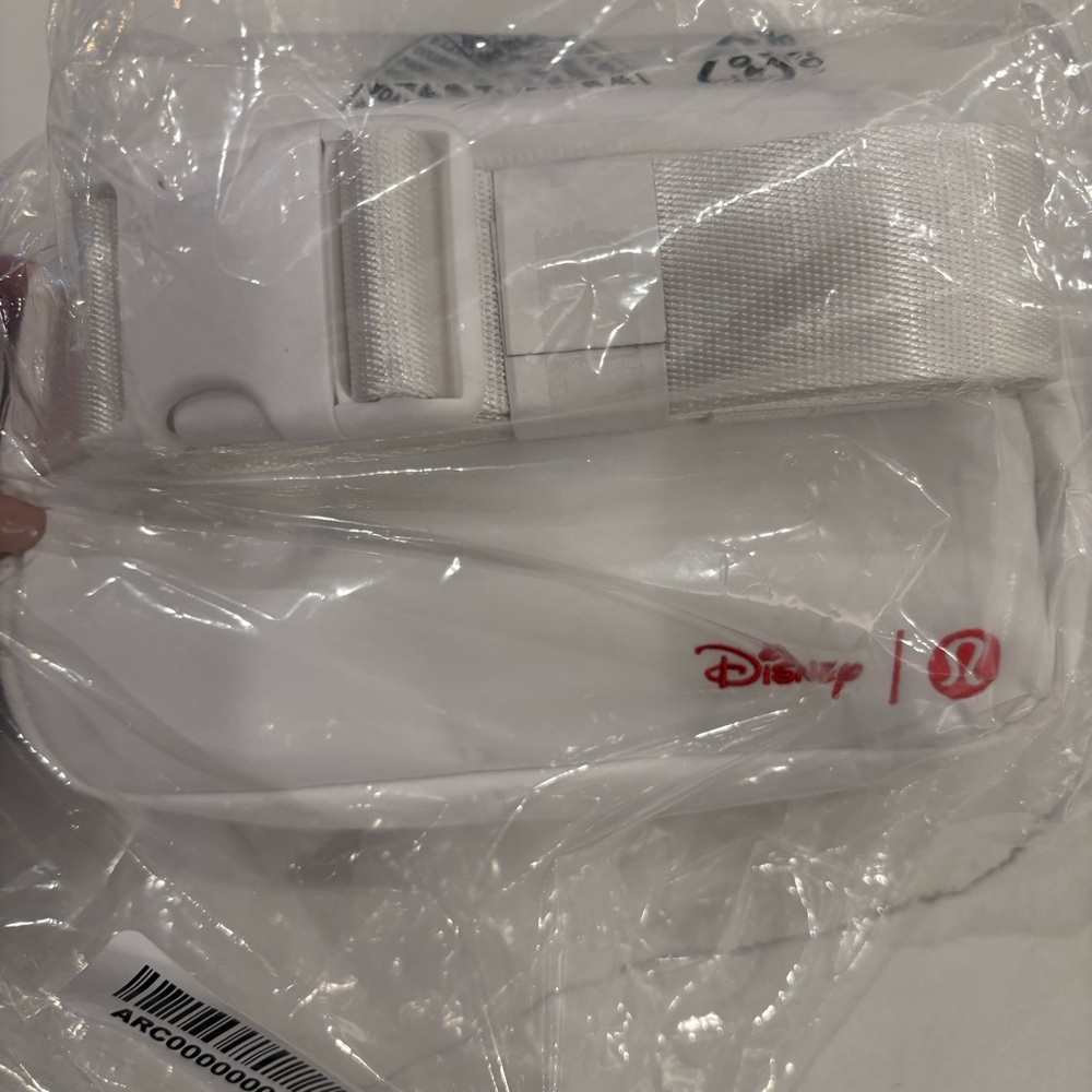 *LONG STRAP* Disney x Lululemon - Picture 8 of 15